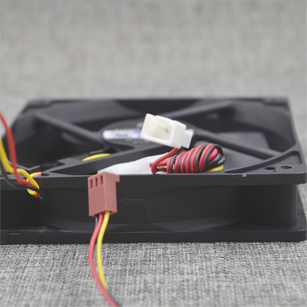 A12025-12CB-3BN-F1 pour Cooler - Server Power Supply avis et prix